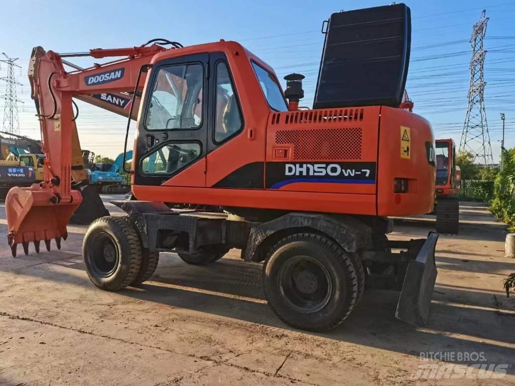 Doosan 150 W-7 Excavadoras de ruedas