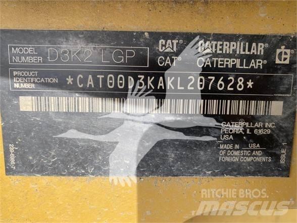 CAT D3K2 LGP Buldozer sobre oruga