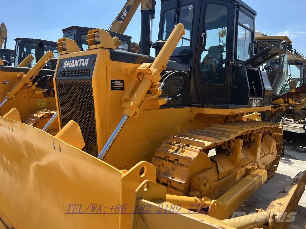 Shantui SD13 Buldozer sobre oruga