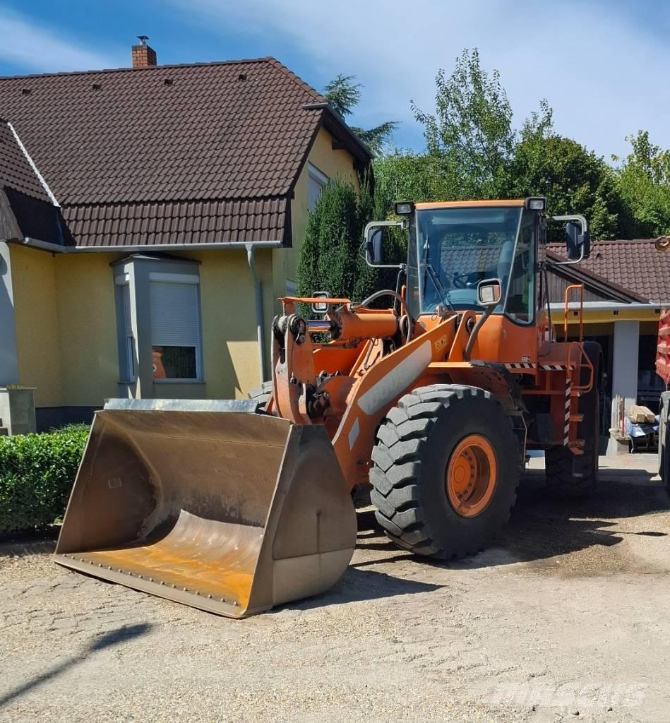 Doosan DL 350 Retrocargadoras
