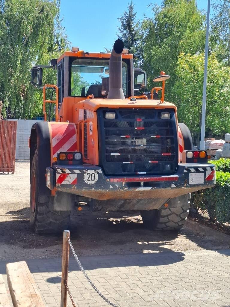 Doosan DL 350 Retrocargadoras