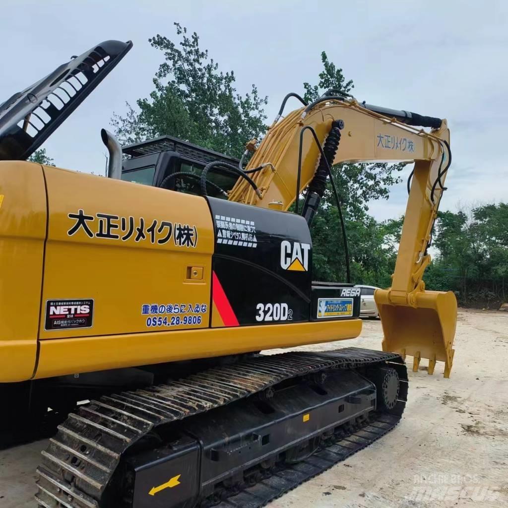 CAT 320 D 2 Excavadoras 7t - 12t