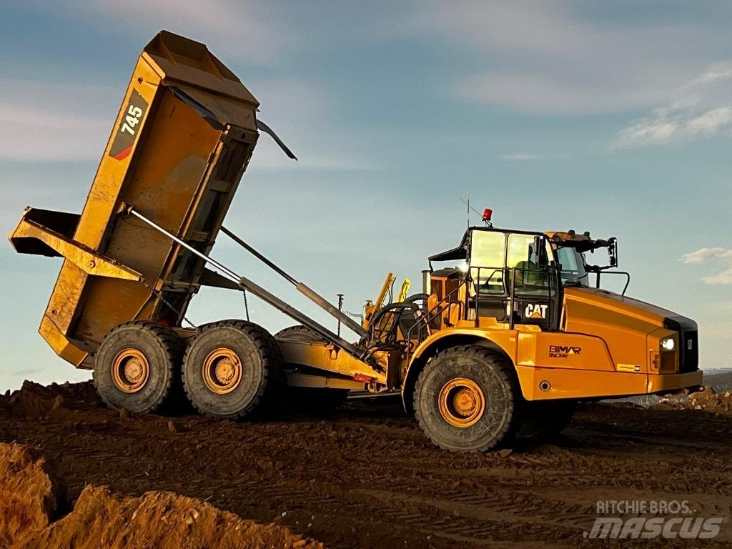 CAT 745 Dúmpers articulados
