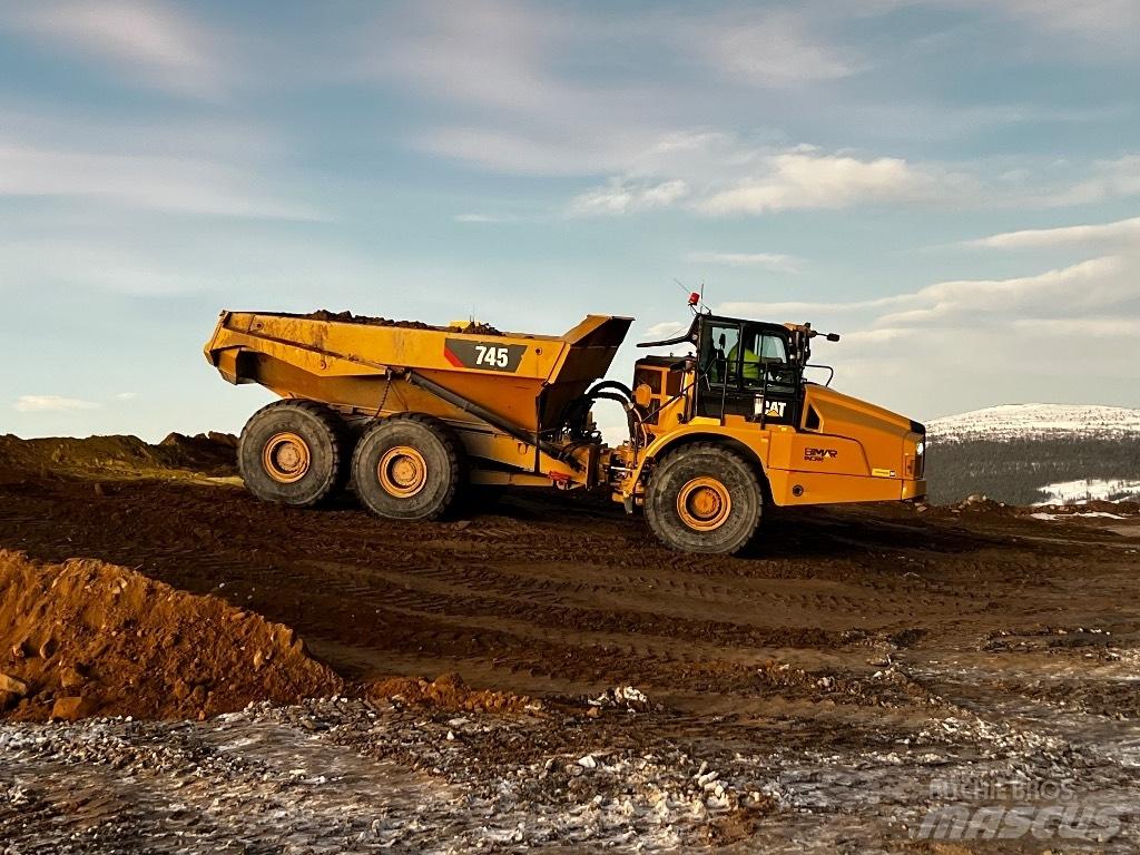CAT 745 Dúmpers articulados