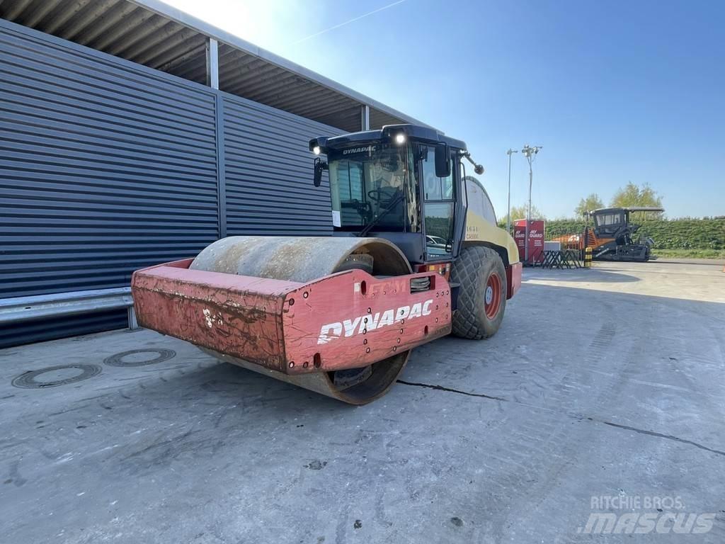Dynapac CA5000D Rodillos de un solo tambor