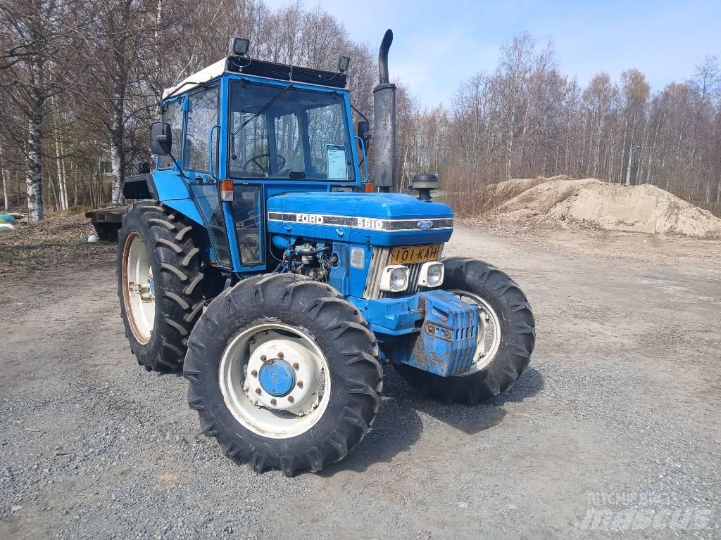 Ford 5610 Farmal Tractores