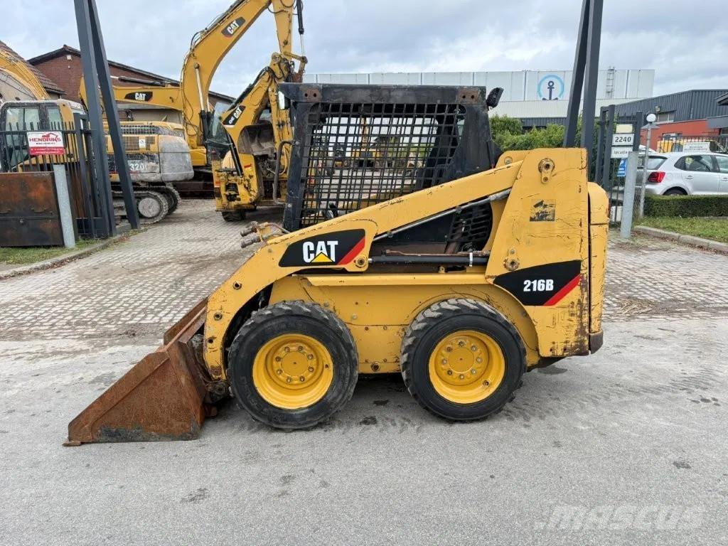 CAT 216B (226B) Minicargadoras
