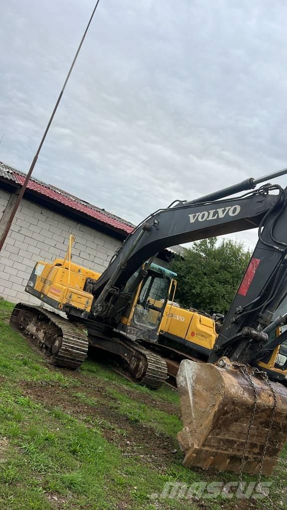 Volvo 210BNLC Ejes