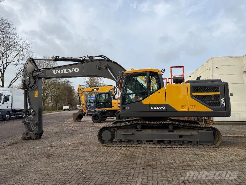 Volvo EC250E Excavadoras de cadenas