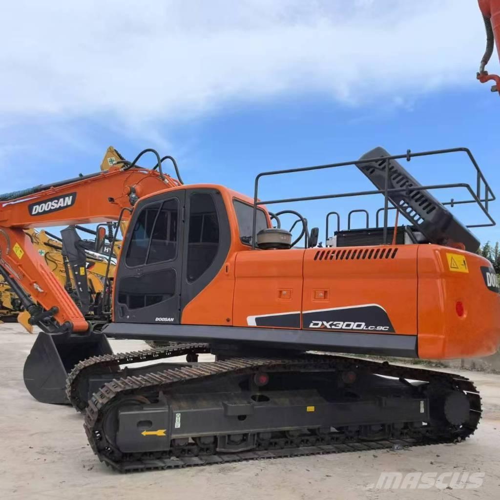 Doosan DX 300 Excavadoras de cadenas