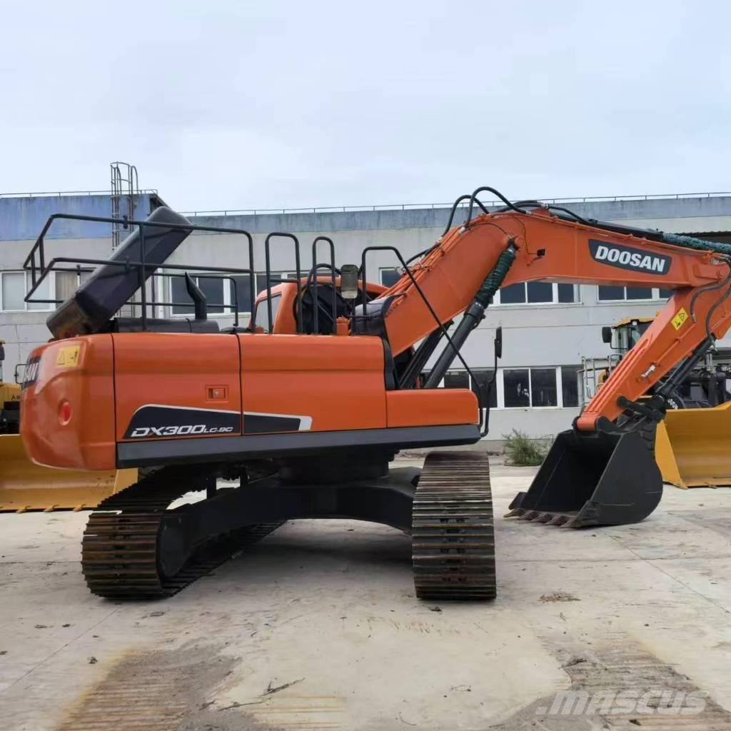 Doosan DX 300 Excavadoras de cadenas