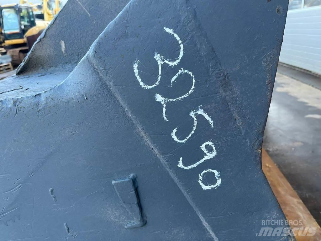 CAT Bucket 950 Cucharones