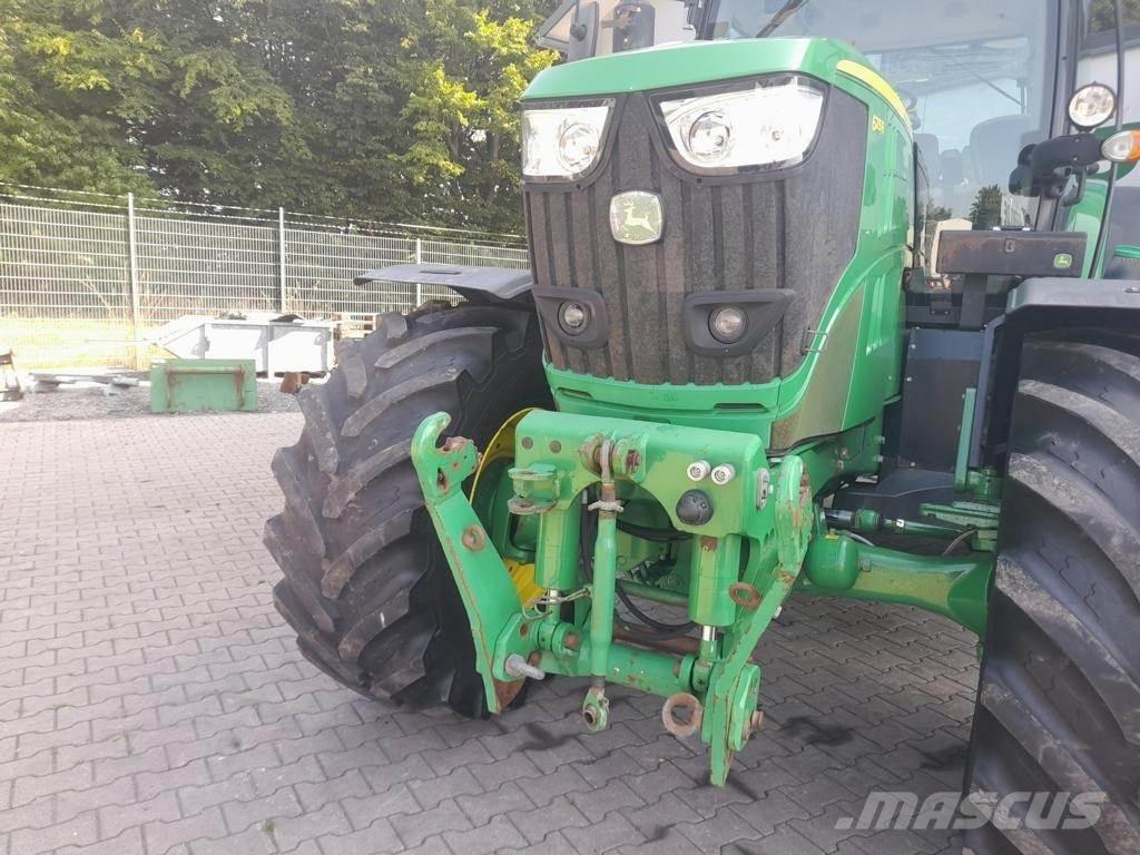 John Deere 6215 R Tractores