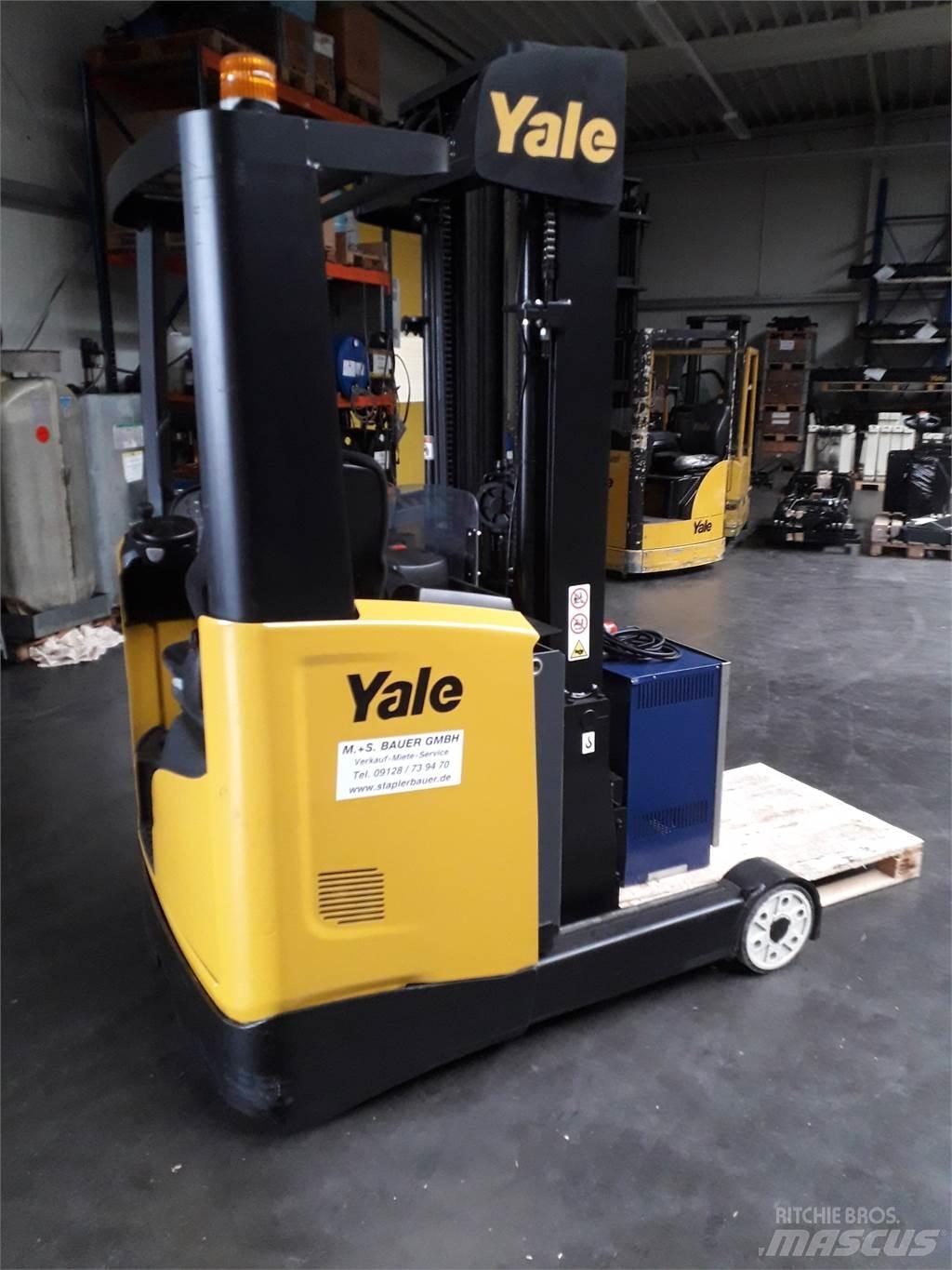 Yale MR14 Carretillas retráctiles