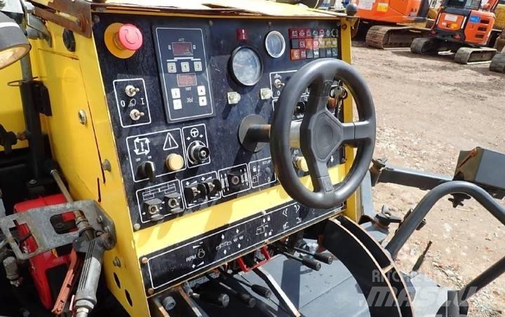 Bomag BF 223 C Asfaltadoras