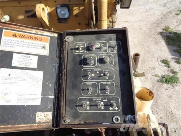 CAT AP-1000B Asfaltadoras