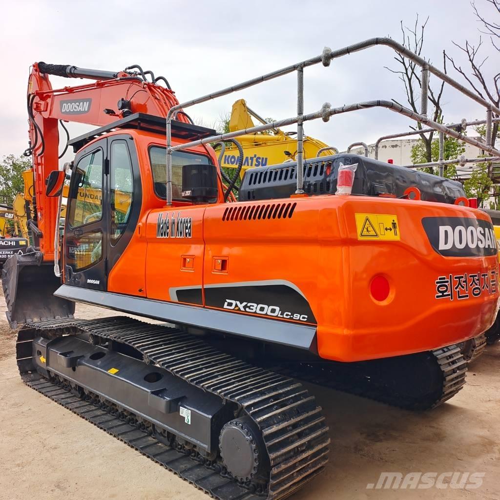 Doosan DX 300 Excavadoras de cadenas