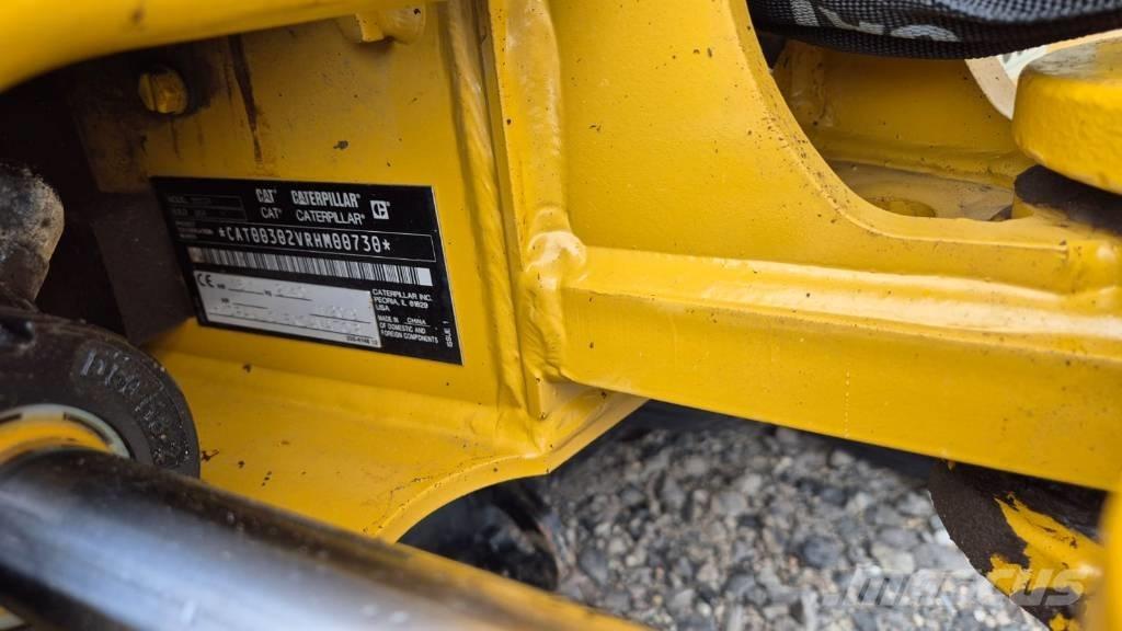 CAT 302 CR Mini excavadoras < 7t