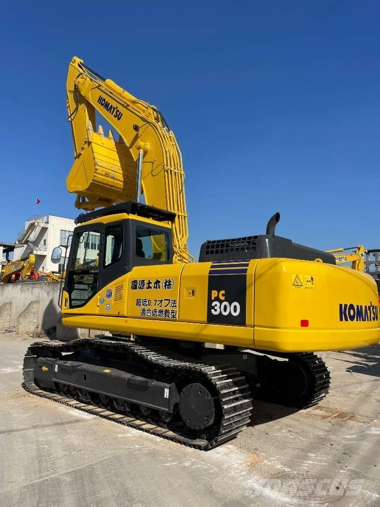 Komatsu PC 300-7 Excavadoras de cadenas