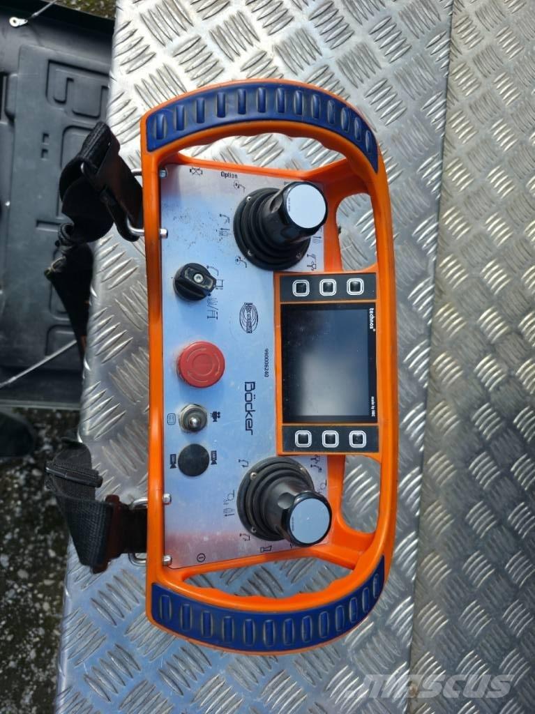 Böcker AHK 36/2400 Grúas articuladas y otra maquinaria de elevación