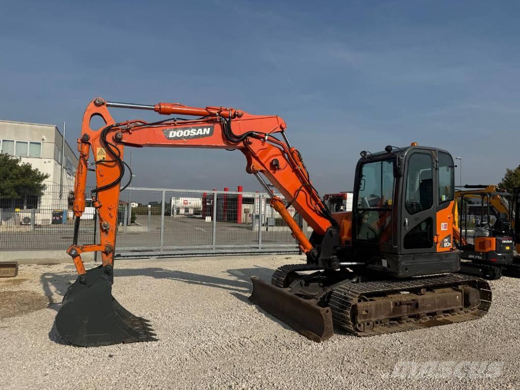 Doosan DX 80 R Excavadoras 7t - 12t