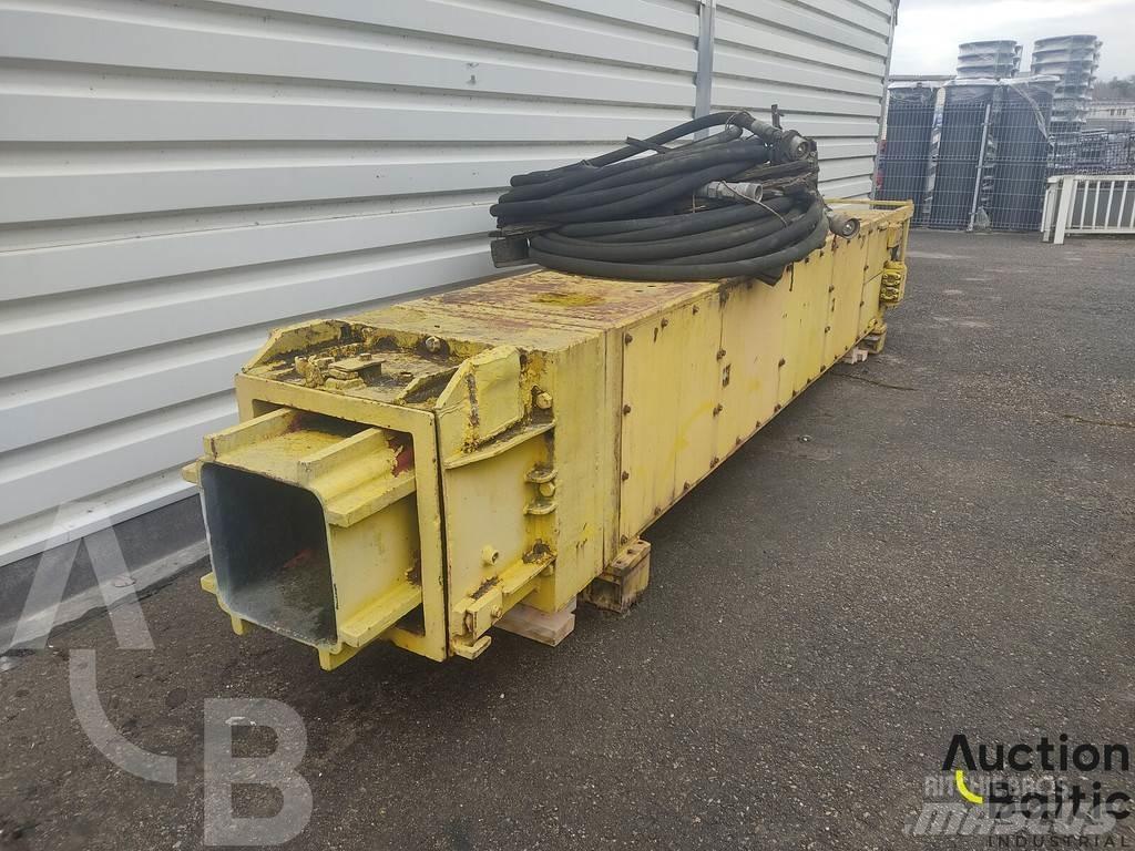 Delmag HB 30 Grúa tiendetubos