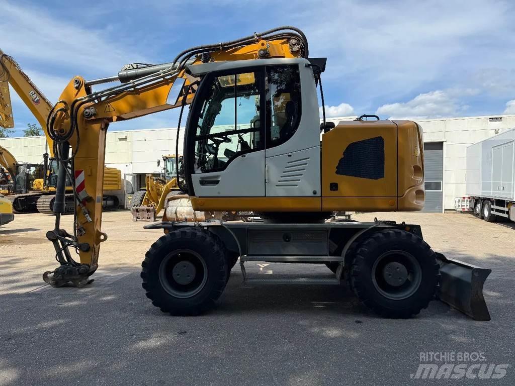 Liebherr A918 Excavadoras de ruedas