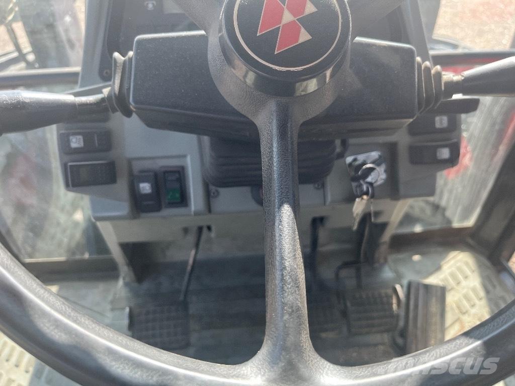 Massey Ferguson 8110 Tractores