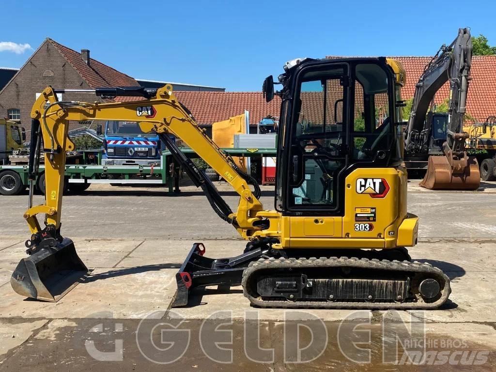 CAT 303 - 3 Buckets Mini excavadoras < 7t