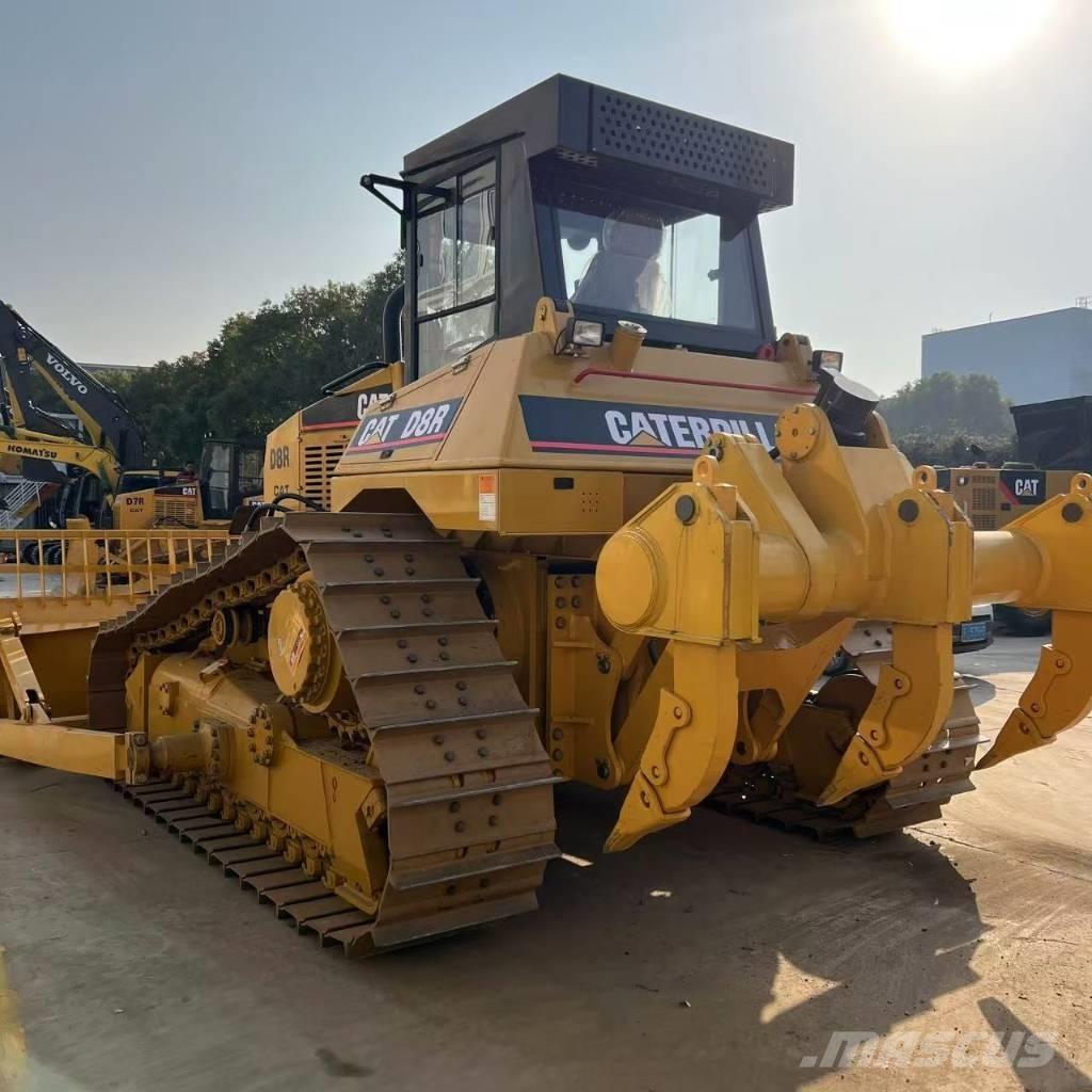 CAT D 8 R Buldozer sobre oruga