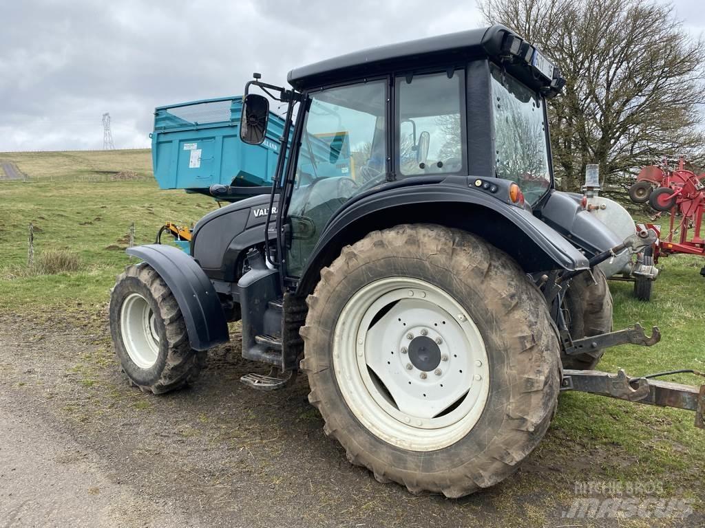 Valtra N92 HITECH Tractores