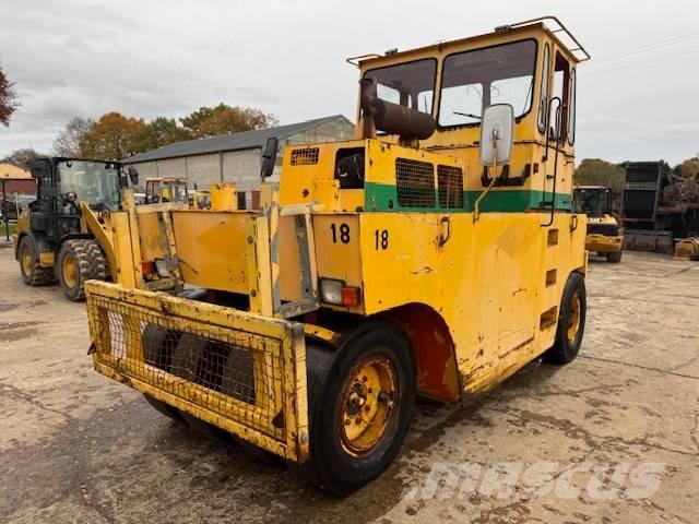 Hamm GRW 15 Rodillos sobre neumáticos