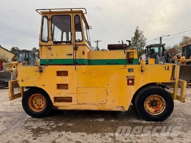 Hamm GRW 15 Rodillos sobre neumáticos