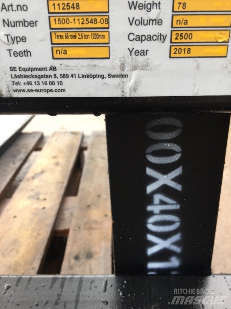  SE AB Terex TL65-80 Uñas para carretilla