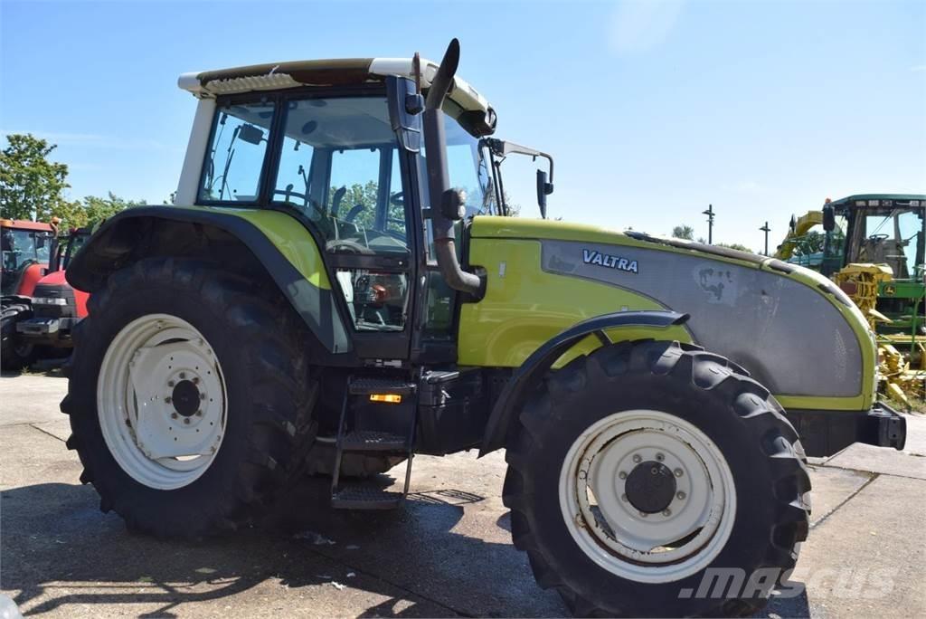 Valtra T120 Tractores