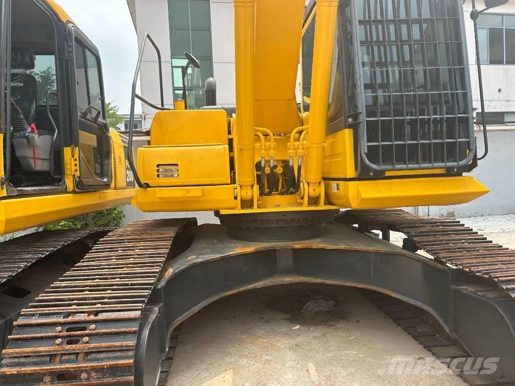 Komatsu PC240LC-8 Excavadoras de cadenas