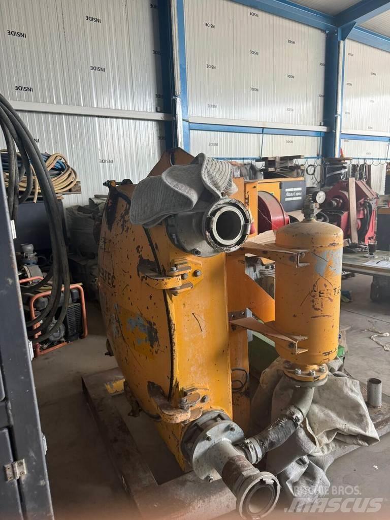  GERTEC SP 1100 Camión hormigonera