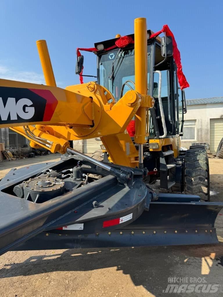 XCMG GR 2153 Motoniveladoras