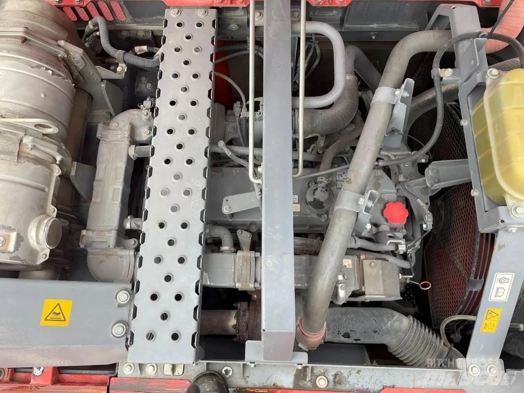 Hitachi ZX300LC-6 Excavadoras de cadenas