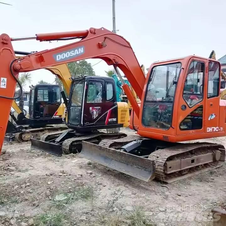 Doosan DH70-7 Excavadoras de cadenas