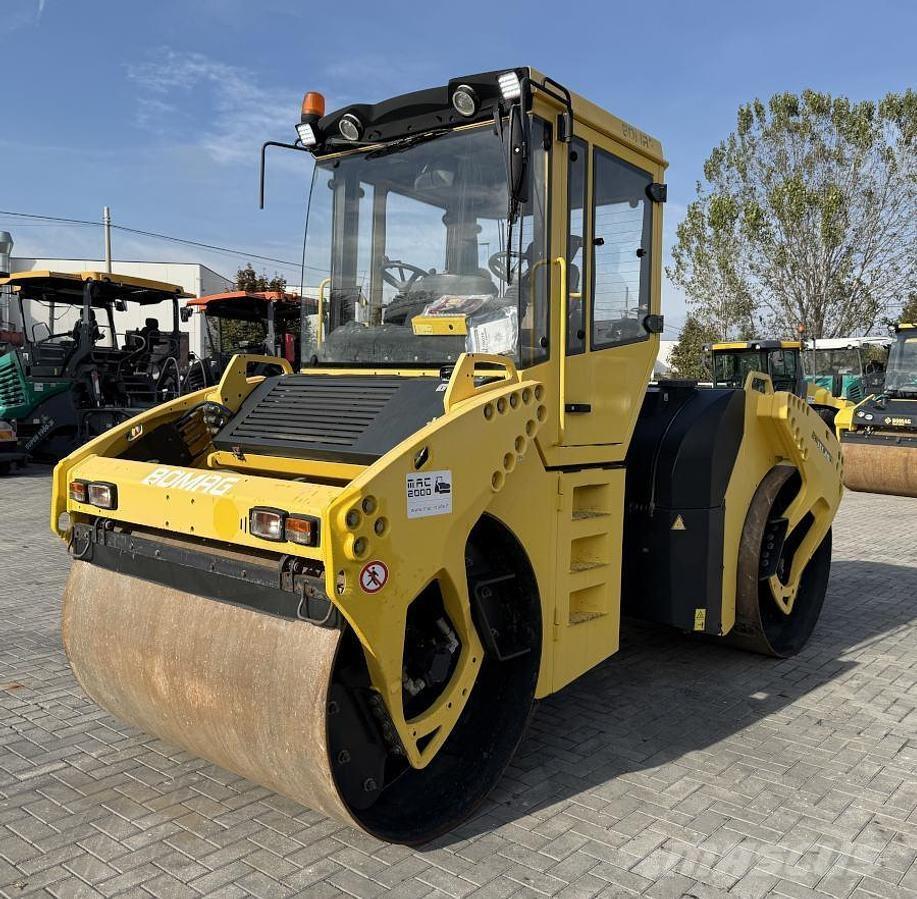 Bomag BW 151 AD-4 Rodillos de doble tambor