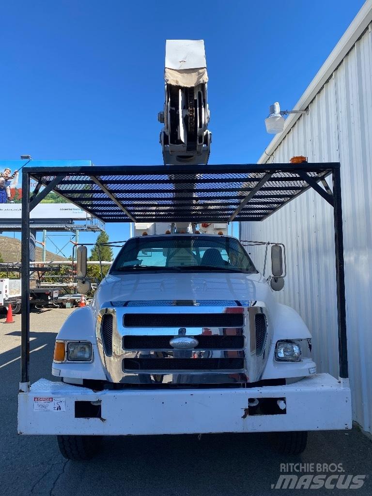 Ford F 750 SD Plataformas sobre camión