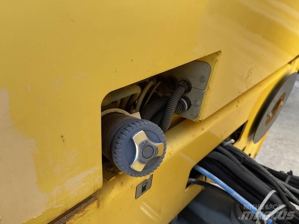 Bomag BW 151 AD-2 Rodillos de doble tambor