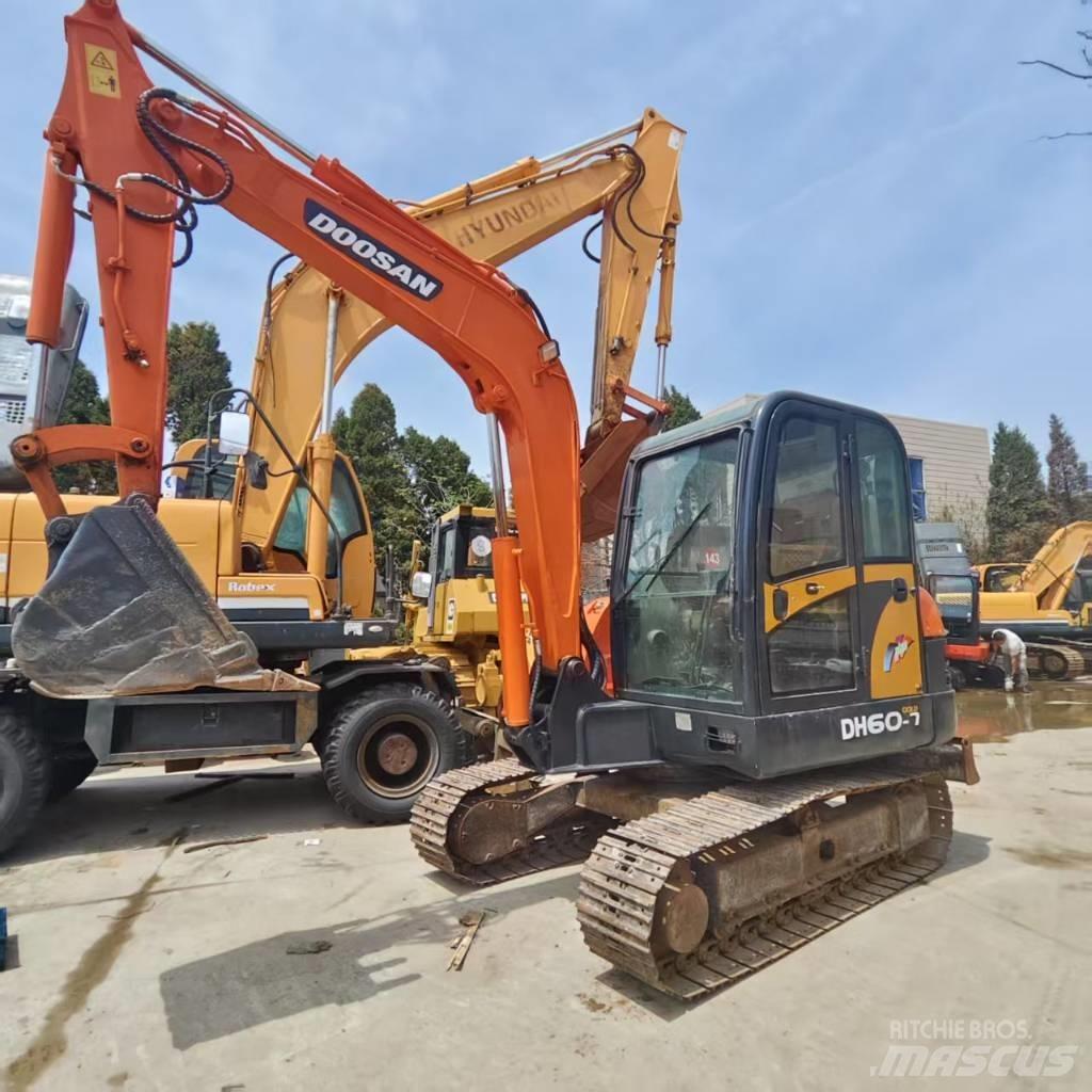 Doosan DH 60 Mini excavadoras < 7t