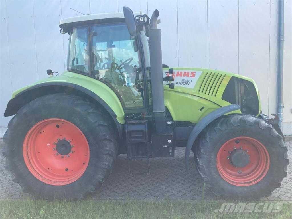 CLAAS AXION 840 Tractores