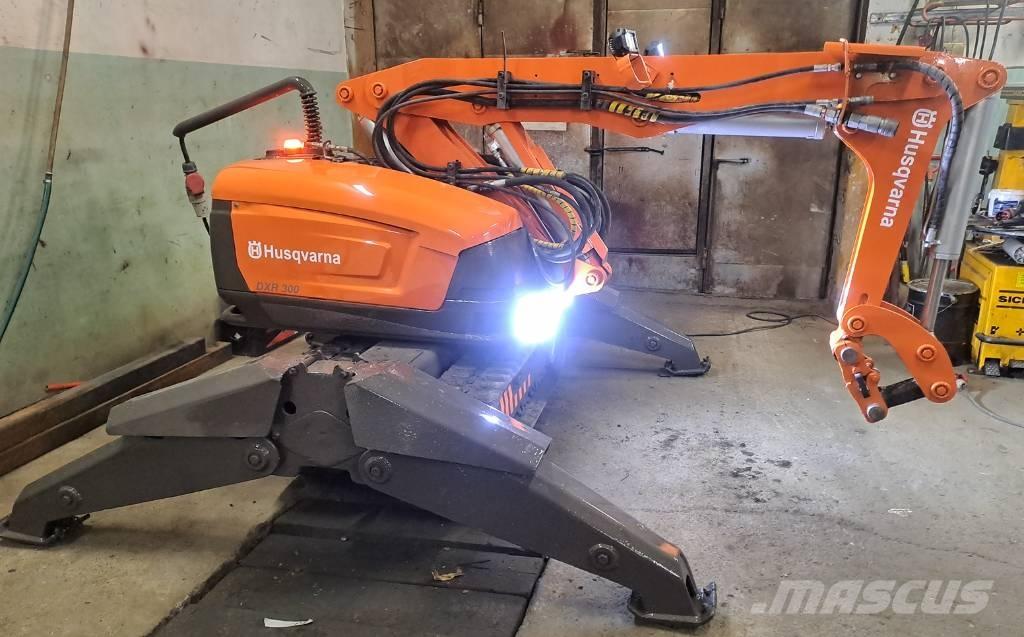 Husqvarna DXR 300 Mini excavadoras < 7t