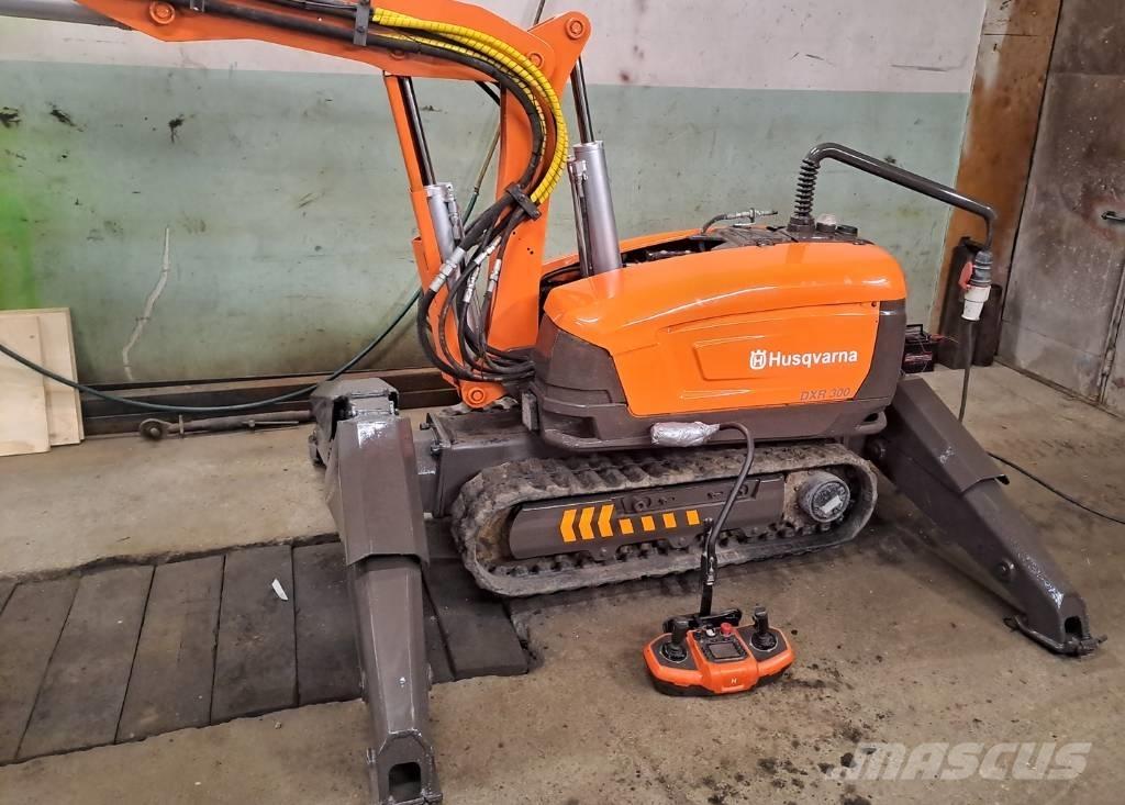 Husqvarna DXR 300 Mini excavadoras < 7t