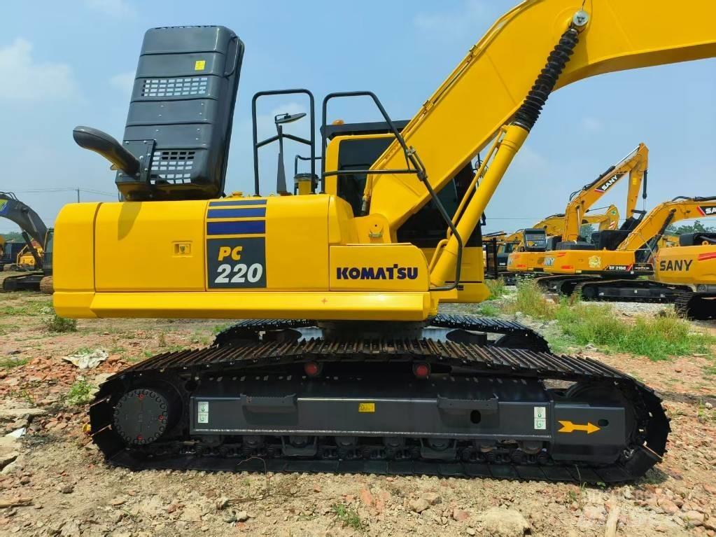 Komatsu PC 220-8 Excavadoras de cadenas