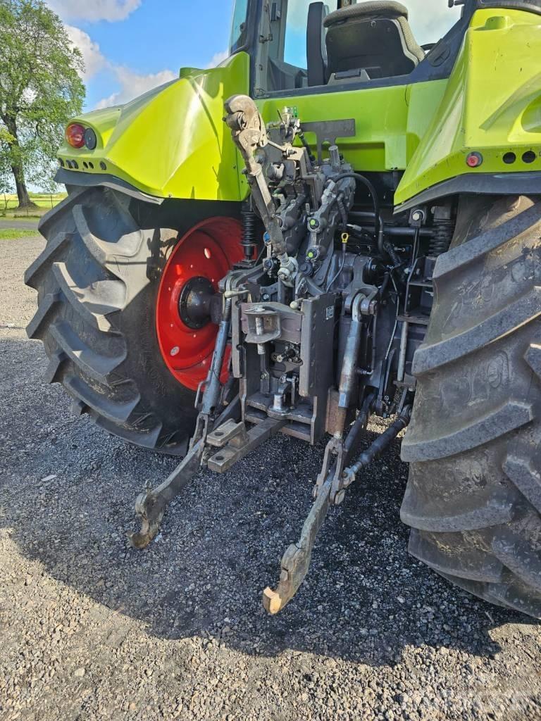 CLAAS ARION 630 CIS Tractores