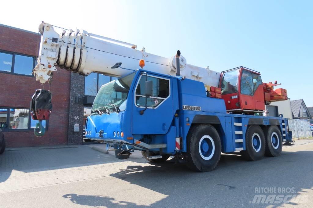 Liebherr LTM 1055-1 Grúas todo terreno